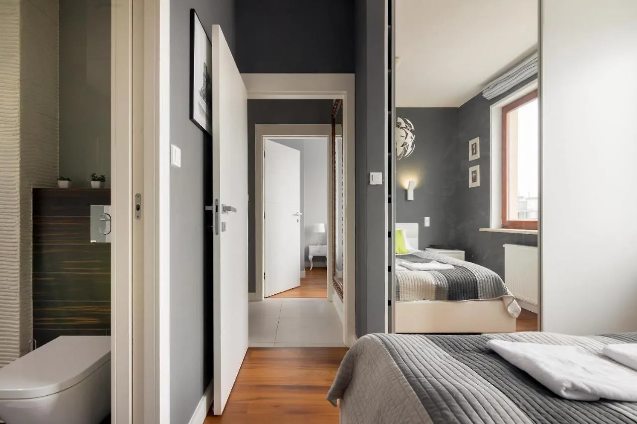 Hlonda Deluxe Apartment With Terrace Warsaw Poland