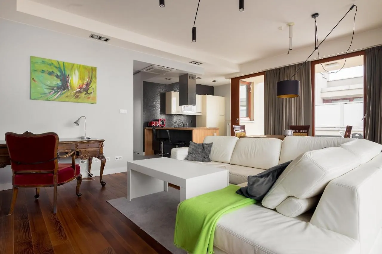 Hlonda Deluxe Apartment With Terrace Warsaw Poland