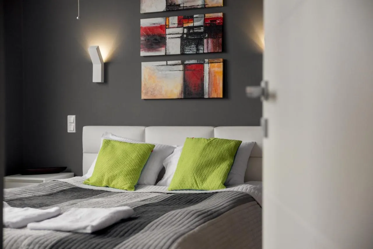 Hlonda Deluxe Apartment With Terrace Warsaw