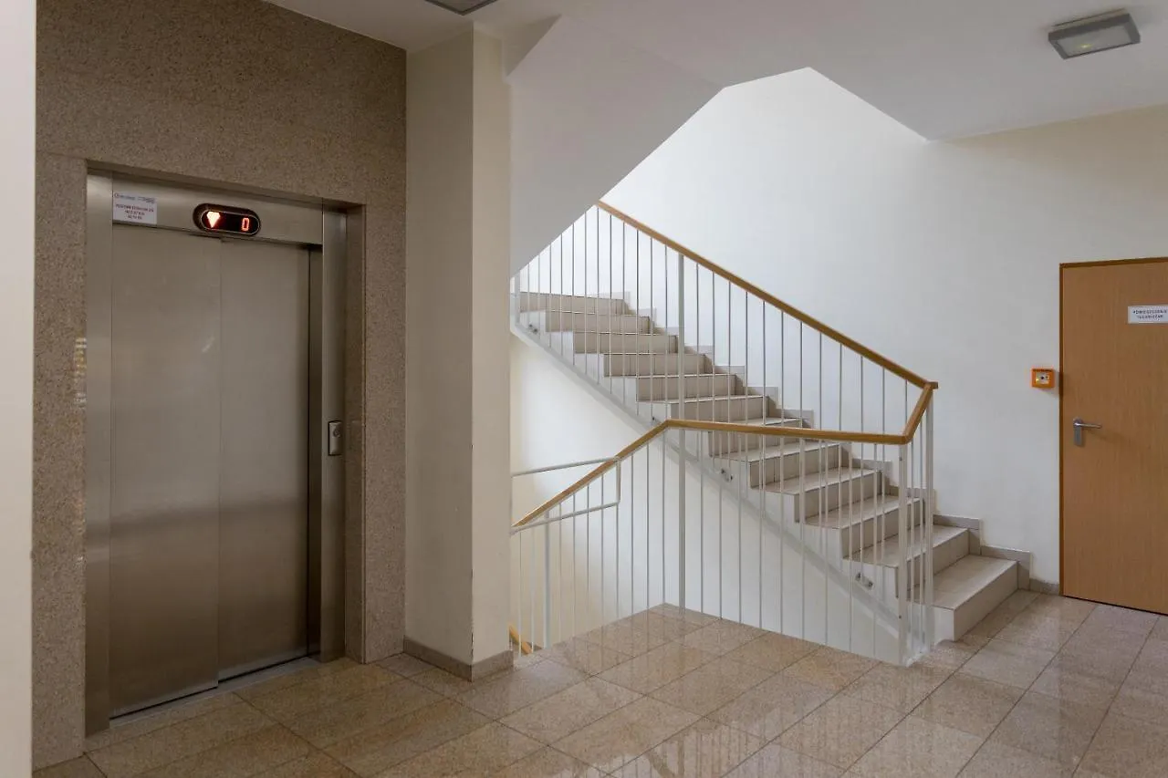 Hlonda Deluxe Apartment With Terrace Warsaw