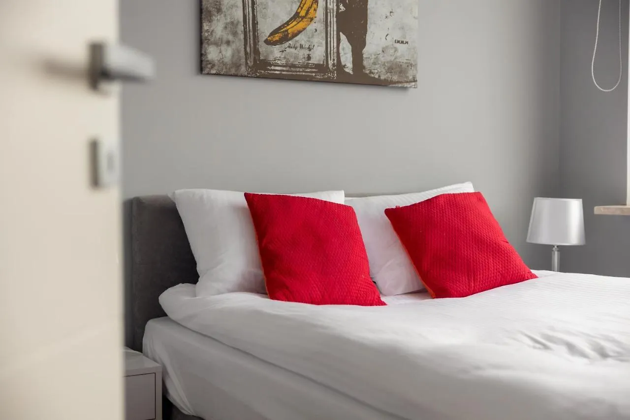 Hlonda Deluxe Apartment With Terrace Warsaw