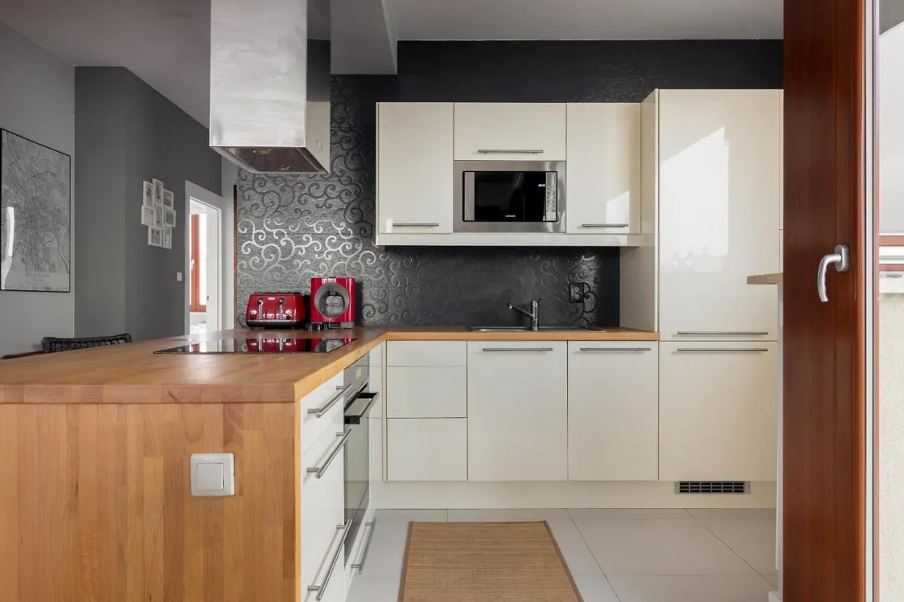 Hlonda Deluxe Apartment With Terrace Warsaw