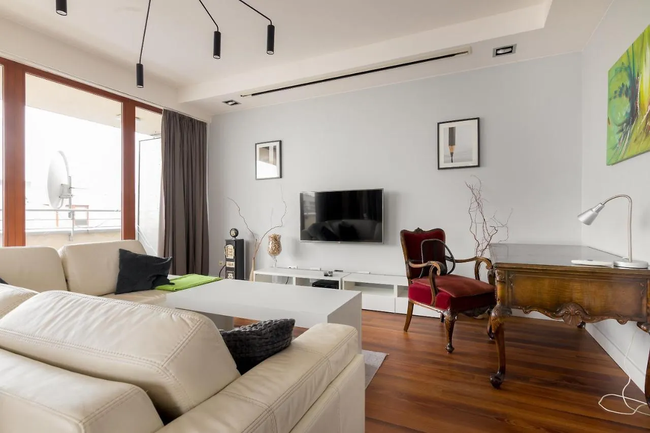 Hlonda Deluxe Apartment With Terrace Warsaw